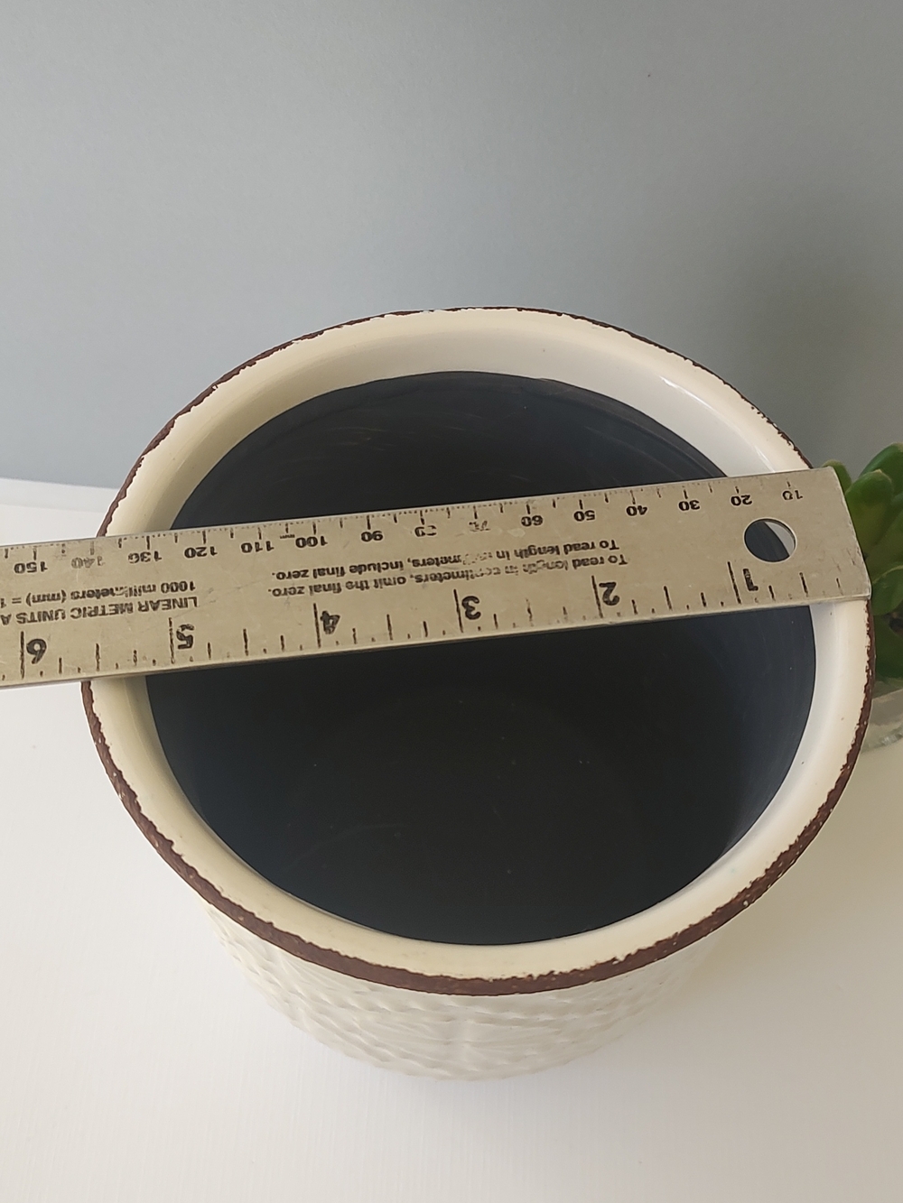 Ceramic Vase Cream Textured with Rustic Rim New - Picture 9 of 12